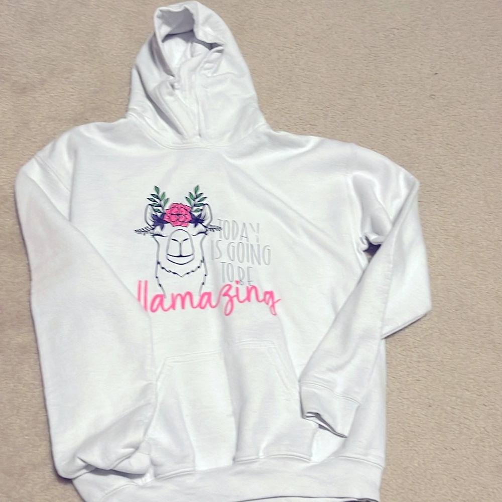 Llamazing girl’s sweatshirt, like new!